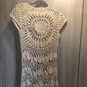 Women’s Short Sleeve Crocheted Style Long Sweater